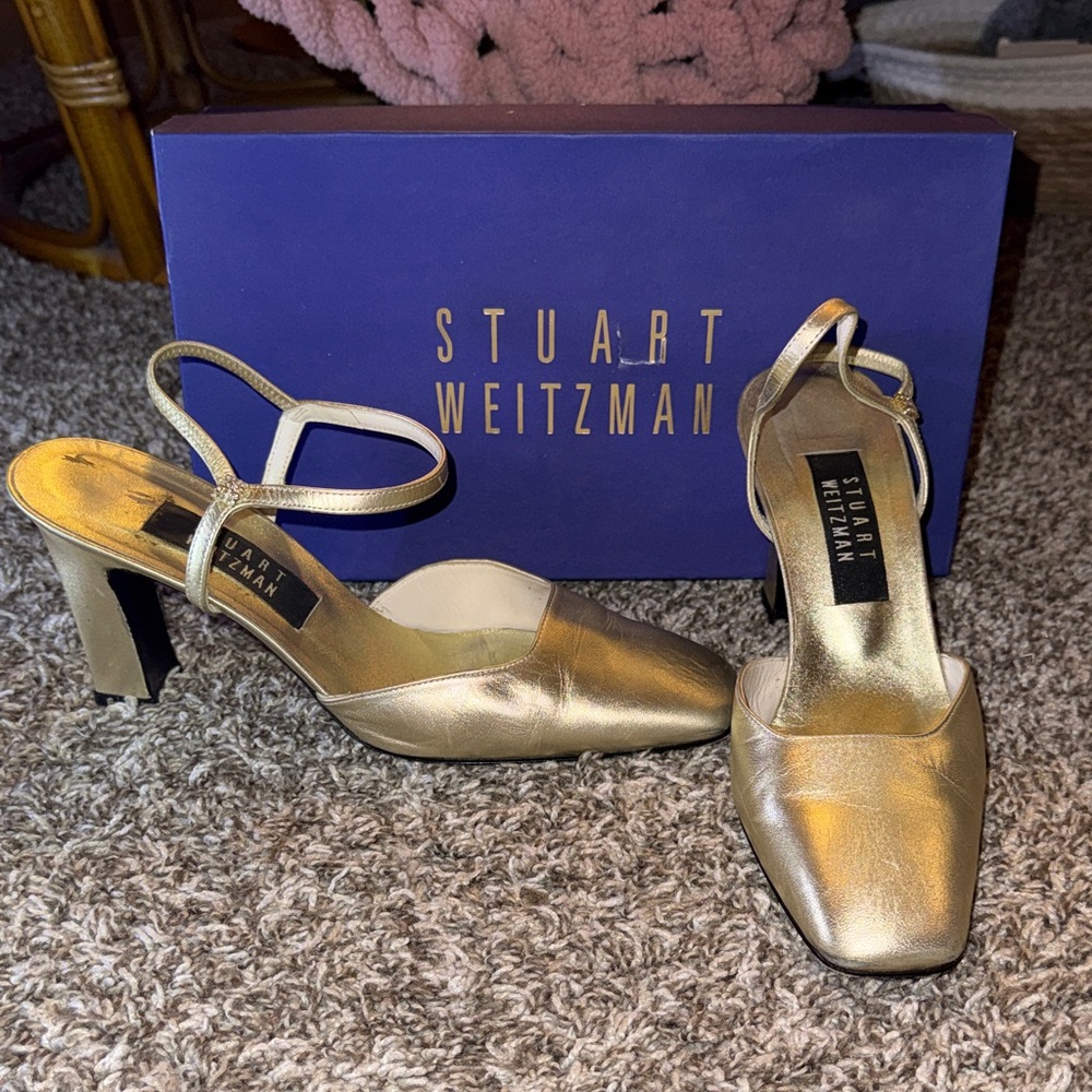 Stuart Weitzman Royalty Gold Satinato Heels